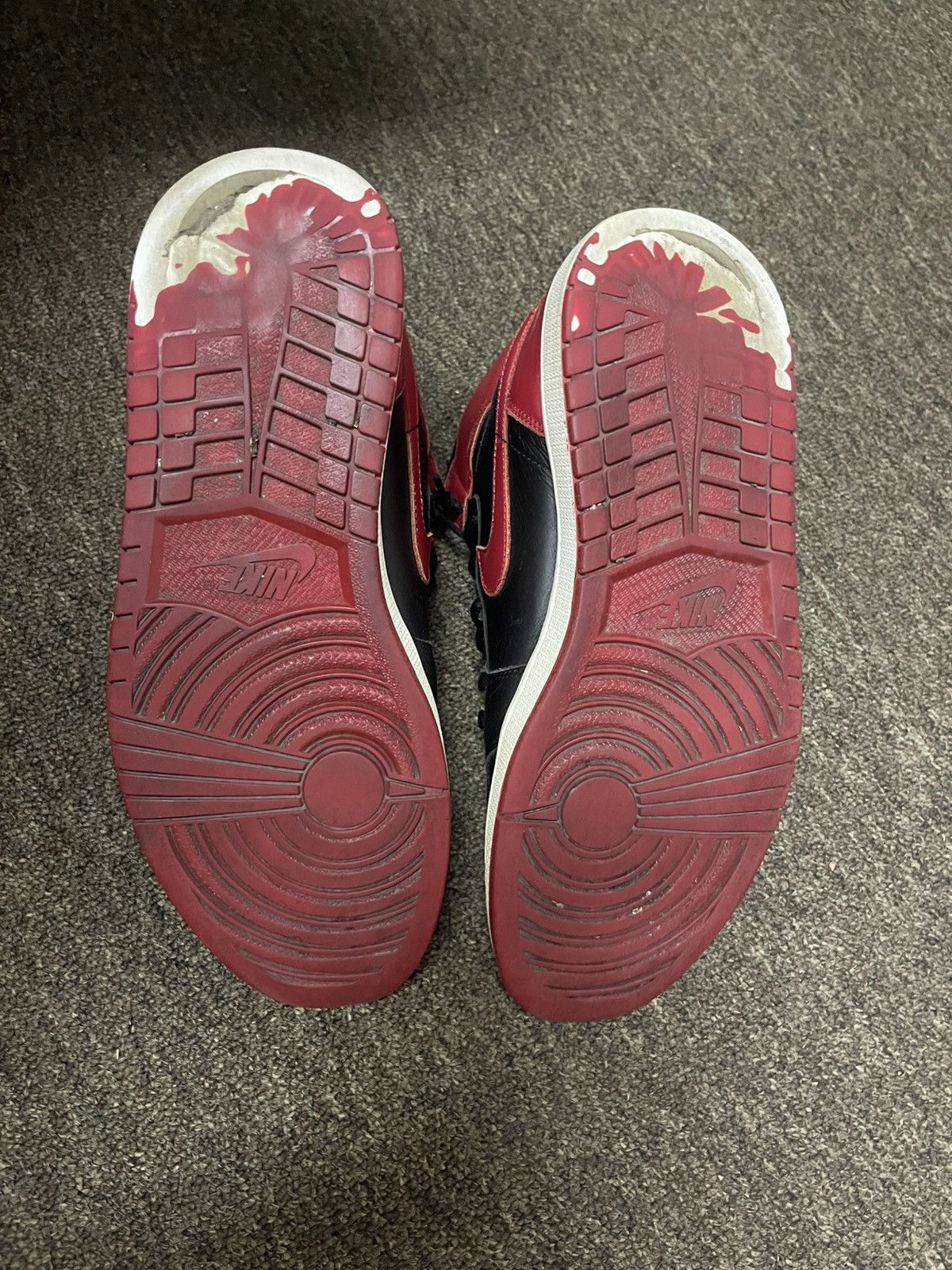 Jordan Brand OG Jordan 1 Bred 2013 Size US 11 / EU 44 - 6 Thumbnail