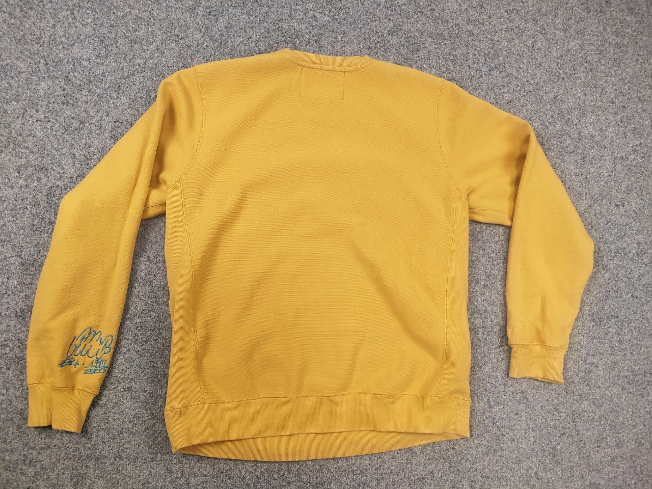 Vintage PHUG Yellow Embroidered volumetric logo PHUGGERS Sweatshirt Size US M / EU 48-50 / 2 - 12 Thumbnail