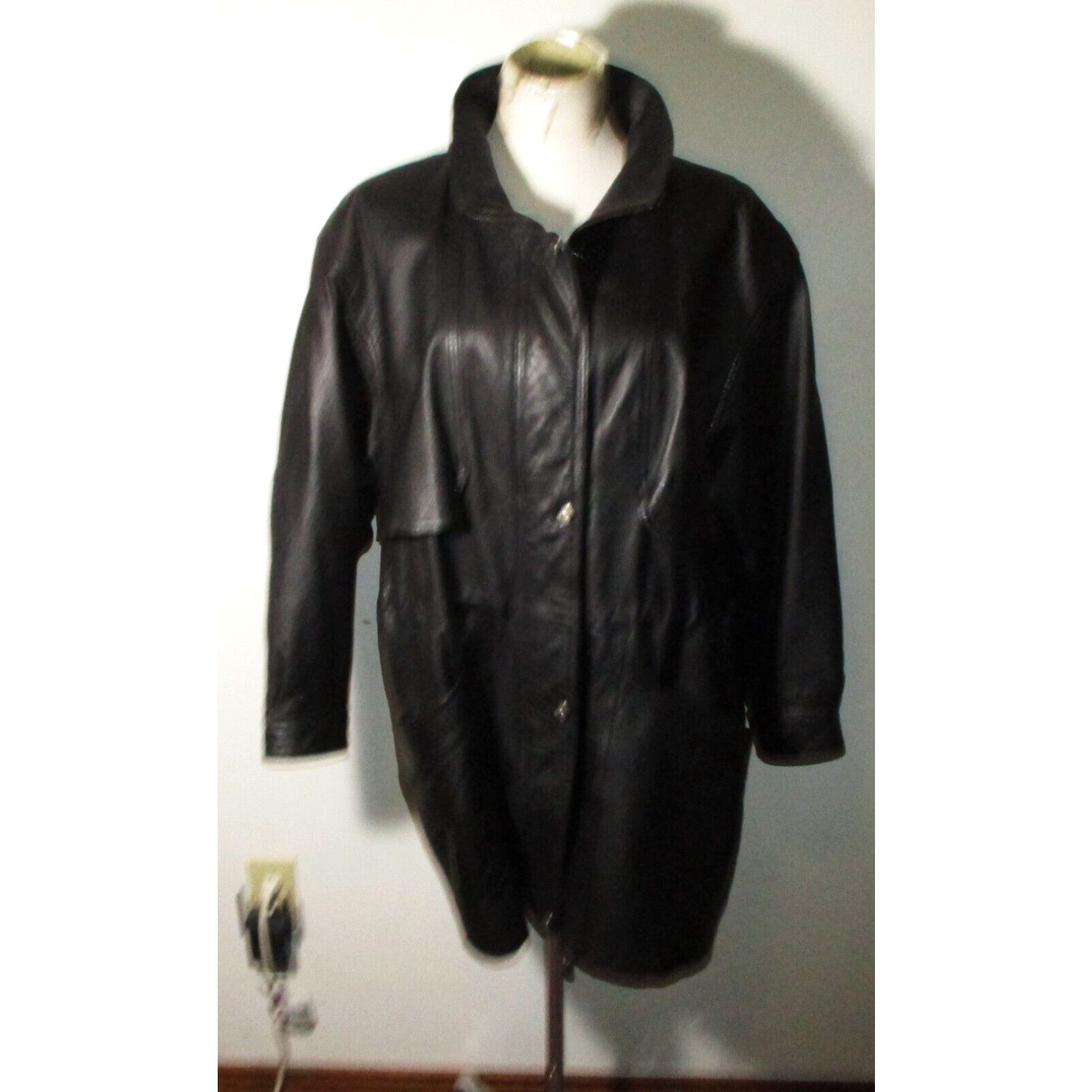 Image of Vintage Women's Wilsons Leather Black 100% Leather Insulated Coat Size XL Or 1X in White