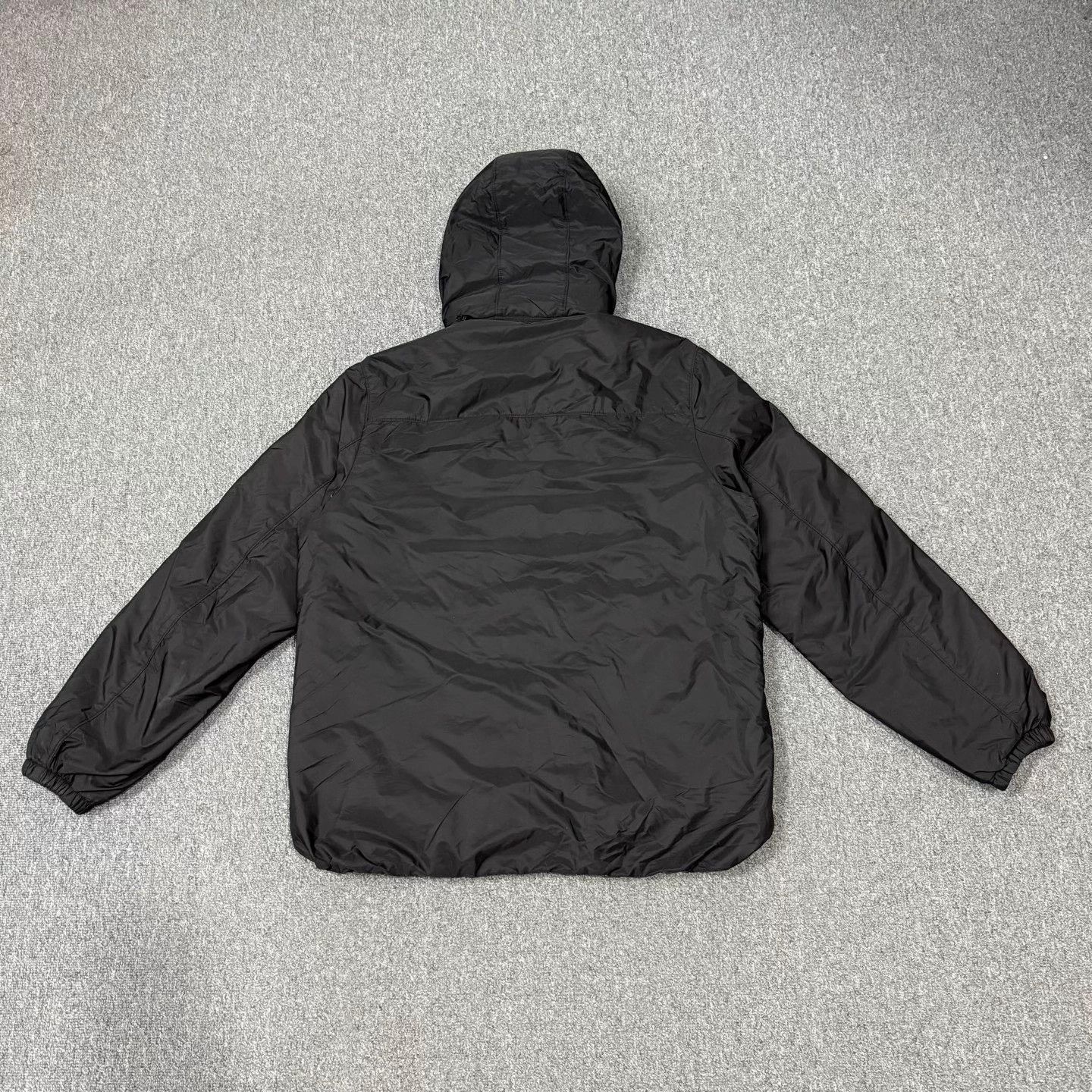Prada Prada Messi recycled nylon black triangle logo puffer 50 Size US M / EU 48-50 / 2 - 3 Thumbnail
