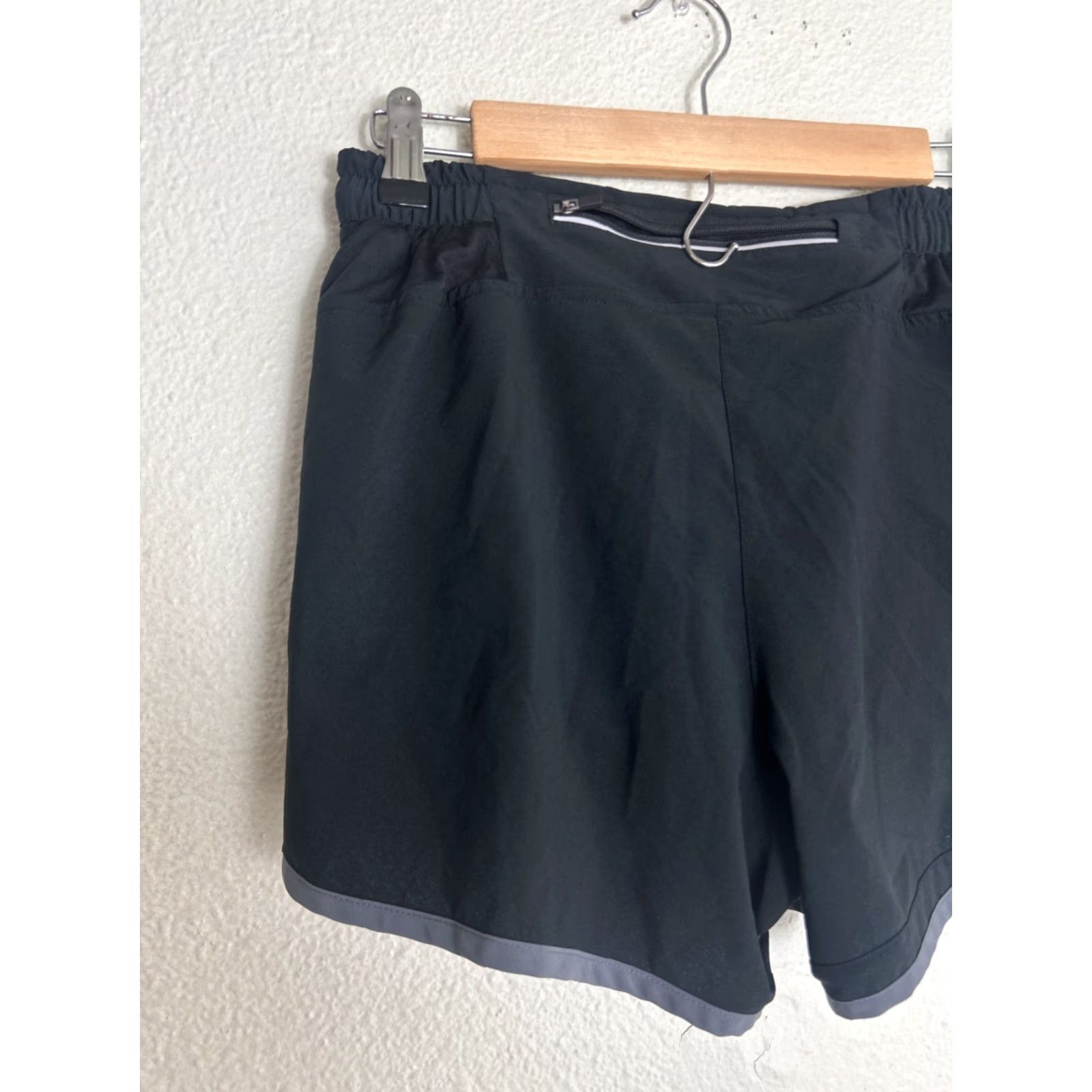 Vintage Rabbit Womens Medium Black Lined Running Shorts Drawstring Athletic Activity 26x3 Size 32" / US 10 / IT 46 - 6 Thumbnail