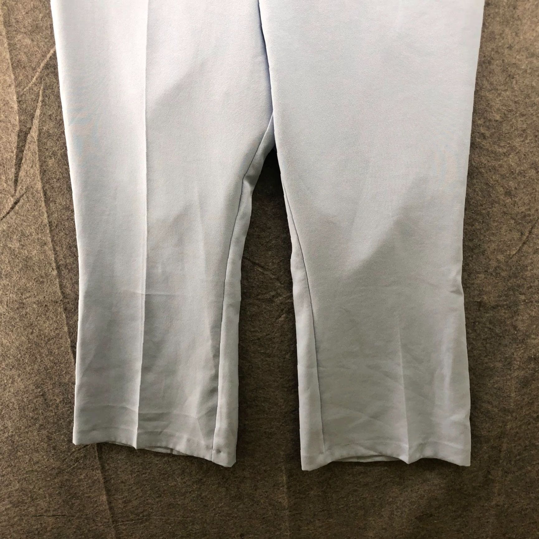 River Island River Island High Rise Flare Crop Dress Pants Womens 12 Light Blue Side Zip Dress Pants Women's 12 Blue Flared Crop Pant Array? Size 34" / US 12 / IT 48 - 4 Thumbnail