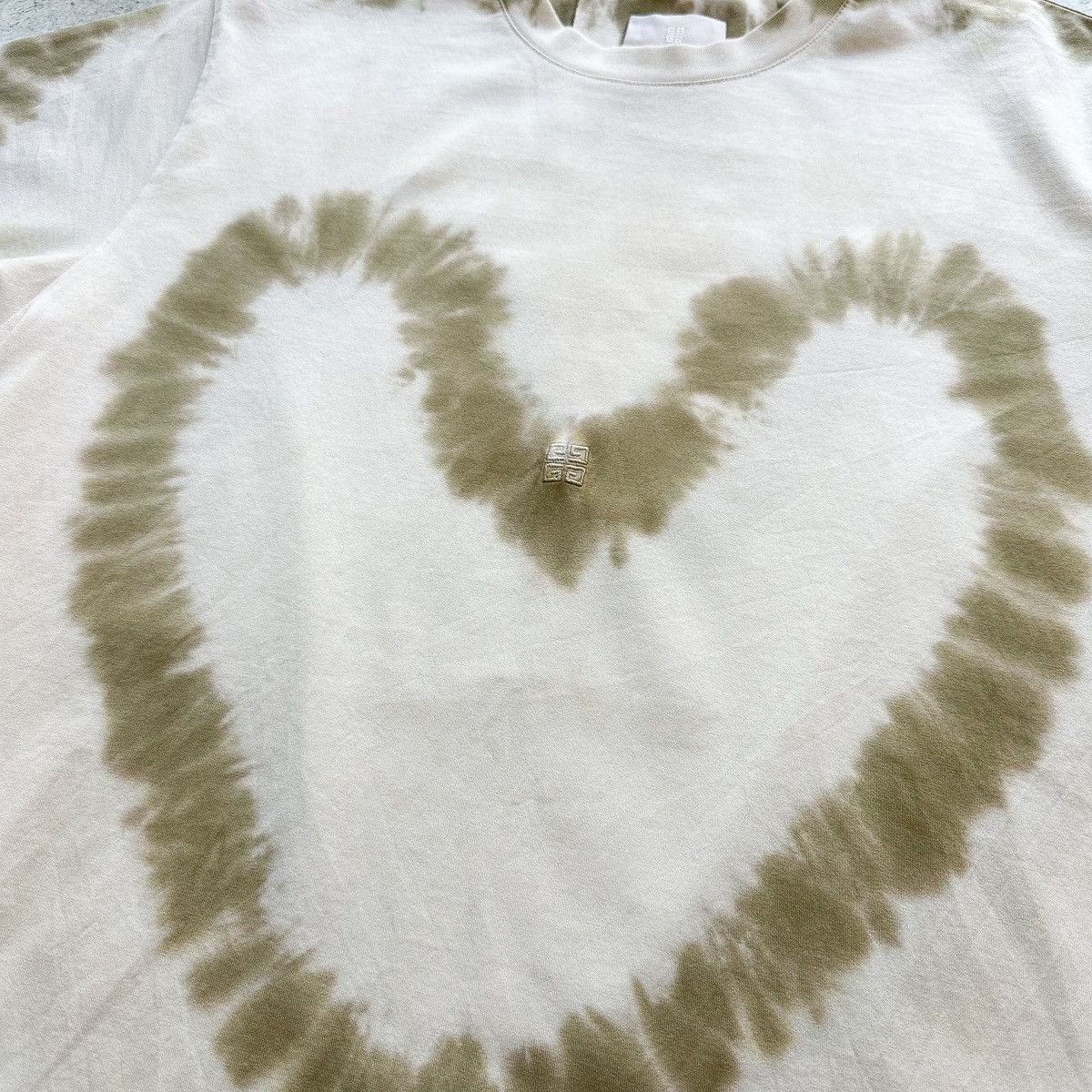 Givenchy Tie-dye Heart T-Shirt Size US L / EU 52-54 / 3 - 3 Thumbnail