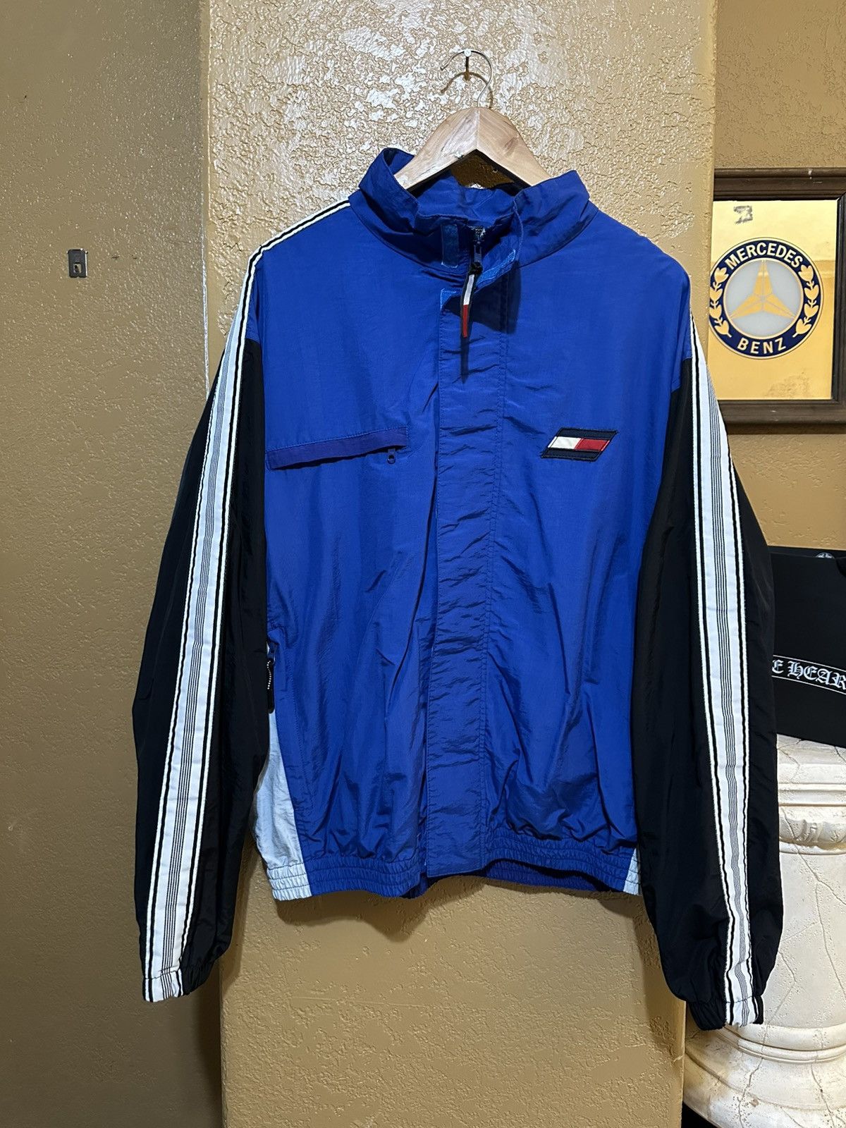 Tommy Hilfiger × Vintage 📌 vintage Tommy Hilfiger windbreaker jacket large Size US L / EU 52-54 / 3 - 1 Thumbnail