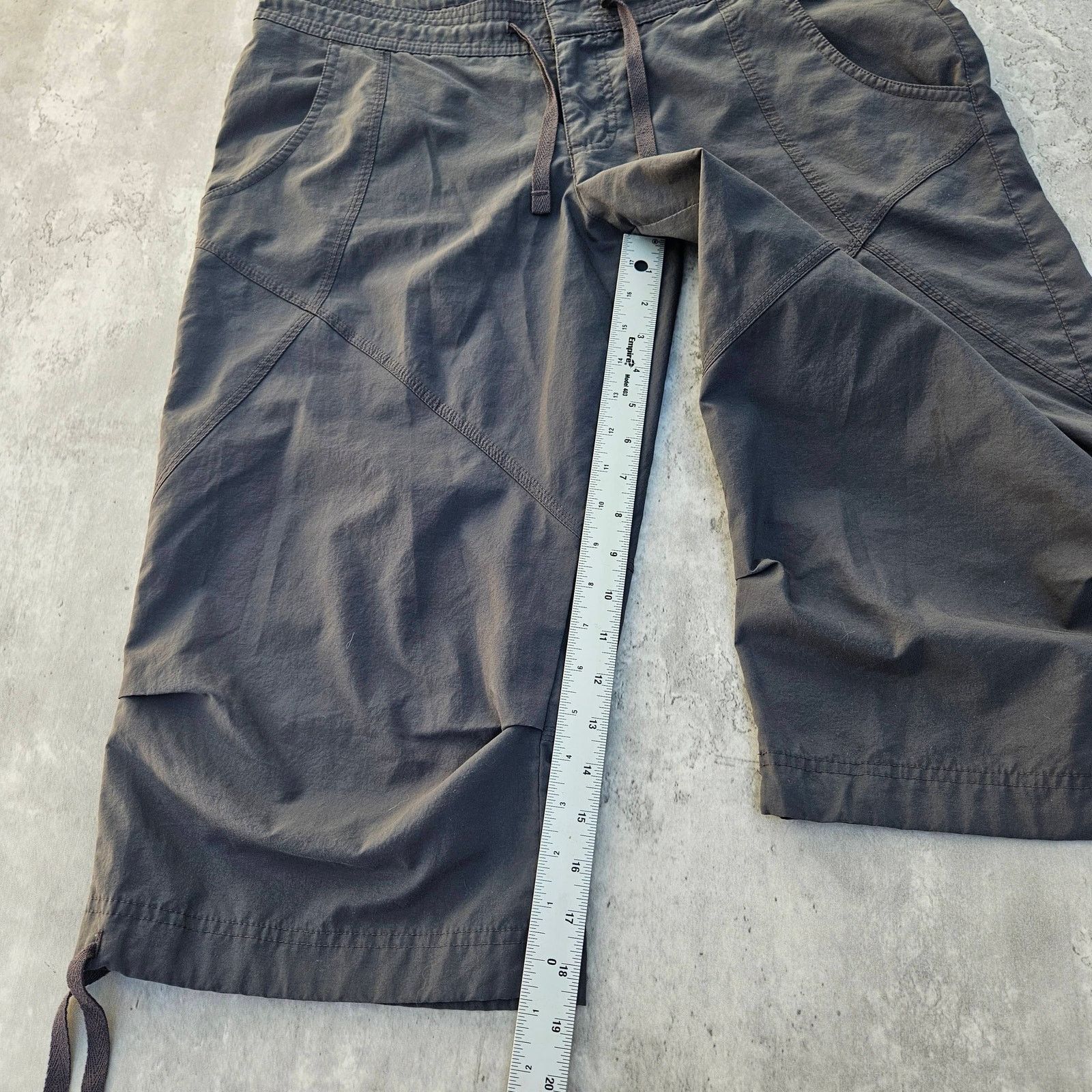 Nike Vintage Nike Track Pants Y2K Capri Size Large Grey Size US 36 / EU 52 - 6 Thumbnail