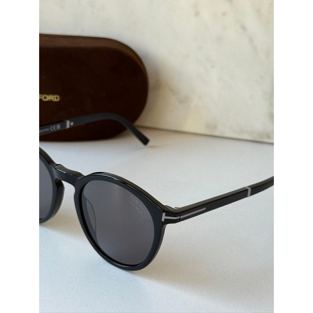 Tom Ford NEW Tom Ford FT1021-N Elton Round Sunglasses Black Polarized Size ONE SIZE - 4 Thumbnail