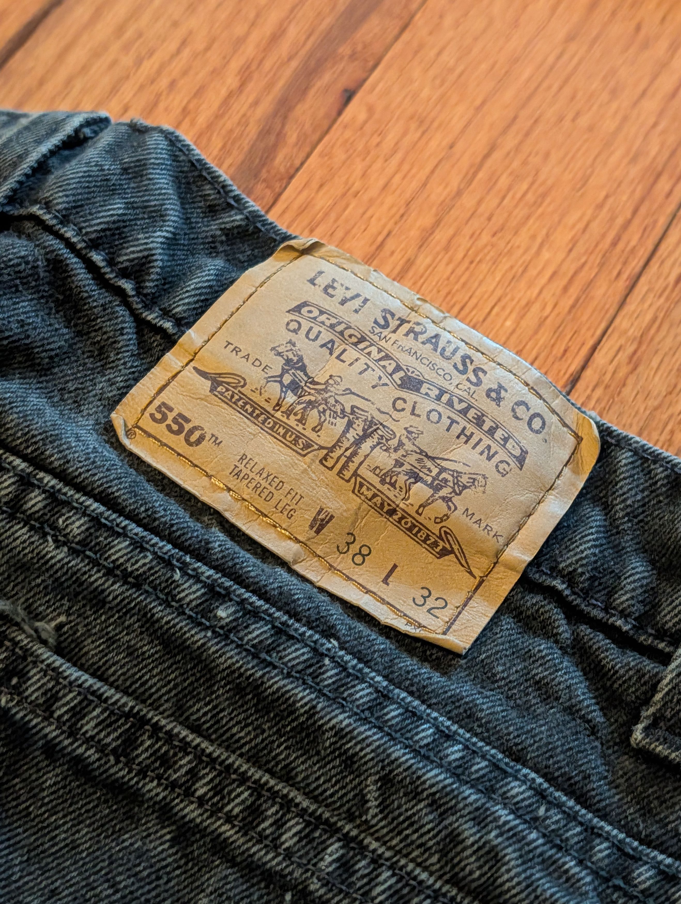 Levi's VTG Levi's 550 Orange Tab Relaxed Fit Denim Jeans 38x32 Size US 38 / EU 54 - 2 Thumbnail