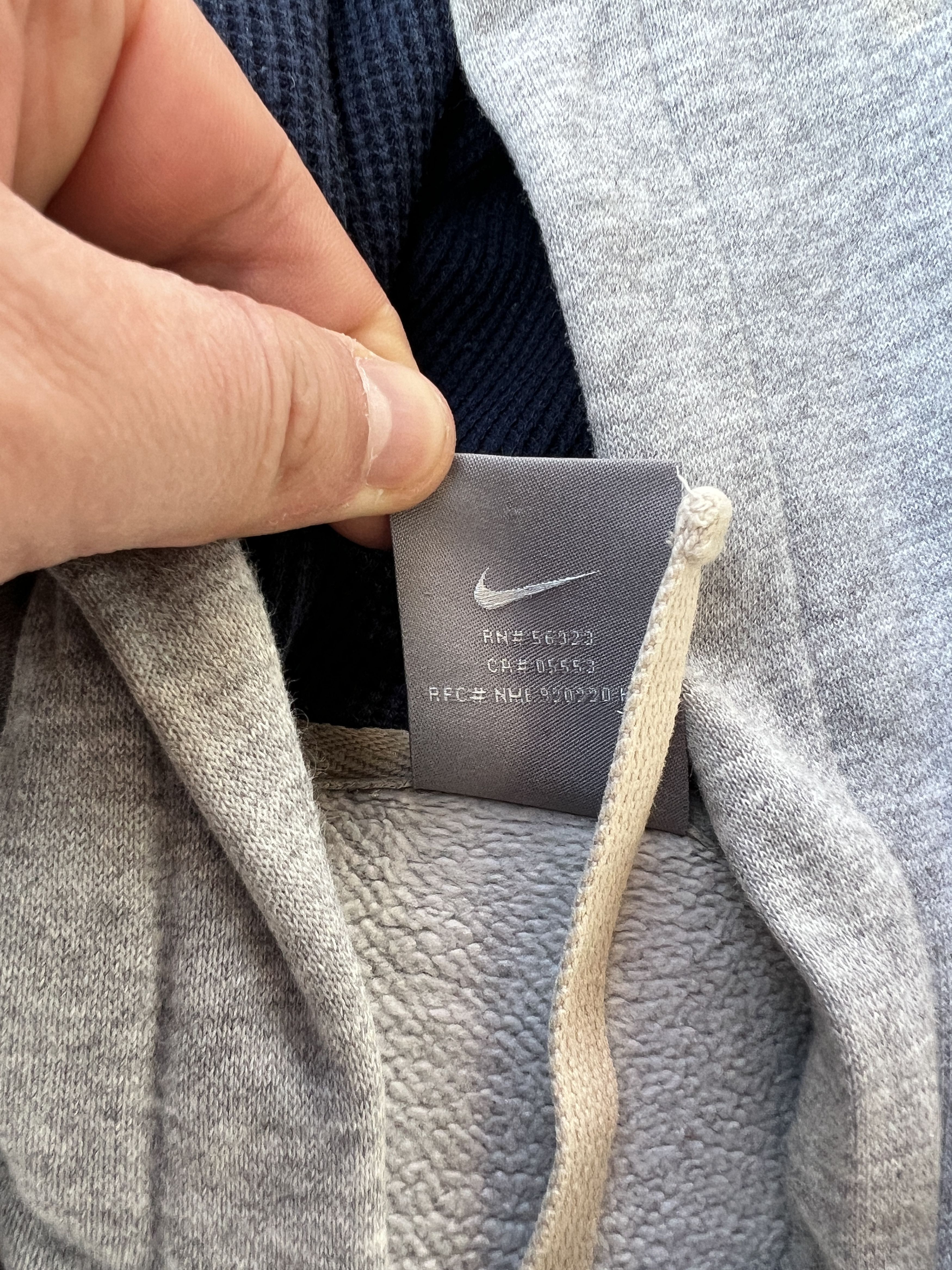 Nike Vintage Nike Athletic Hoodie Size US L / EU 52-54 / 3 - 5 Thumbnail
