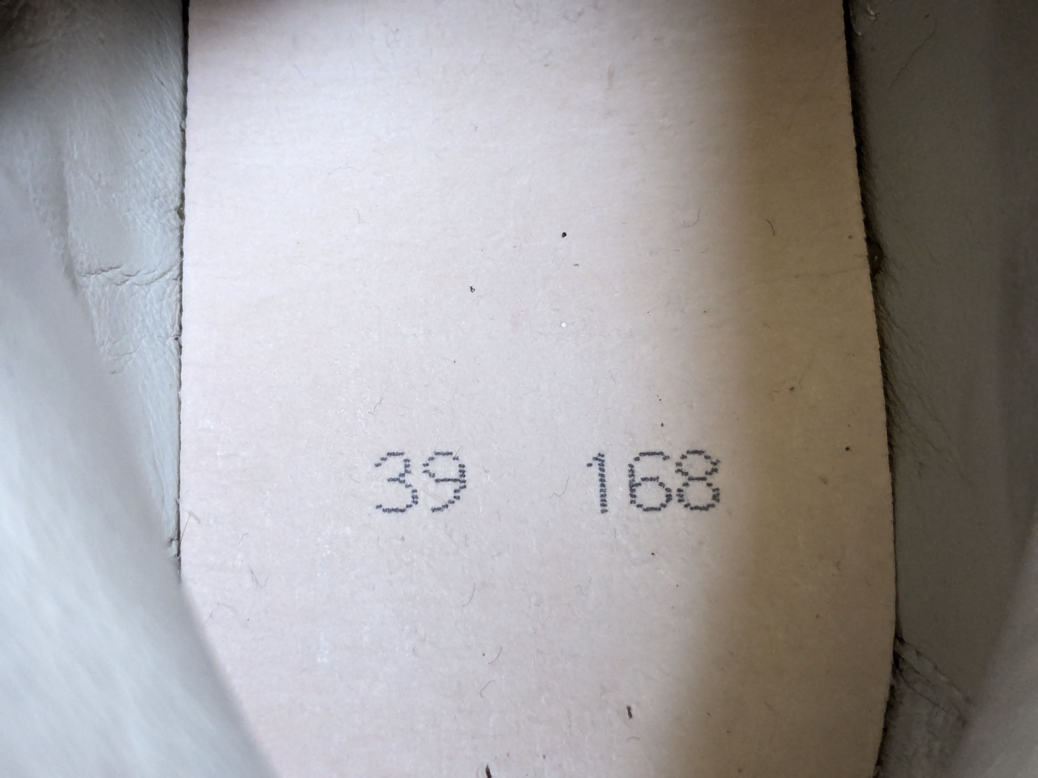 Maison Margiela Maison Margiela Future Red 6 39 High Tops Leather Size US 7 / EU 40 - 13 Thumbnail