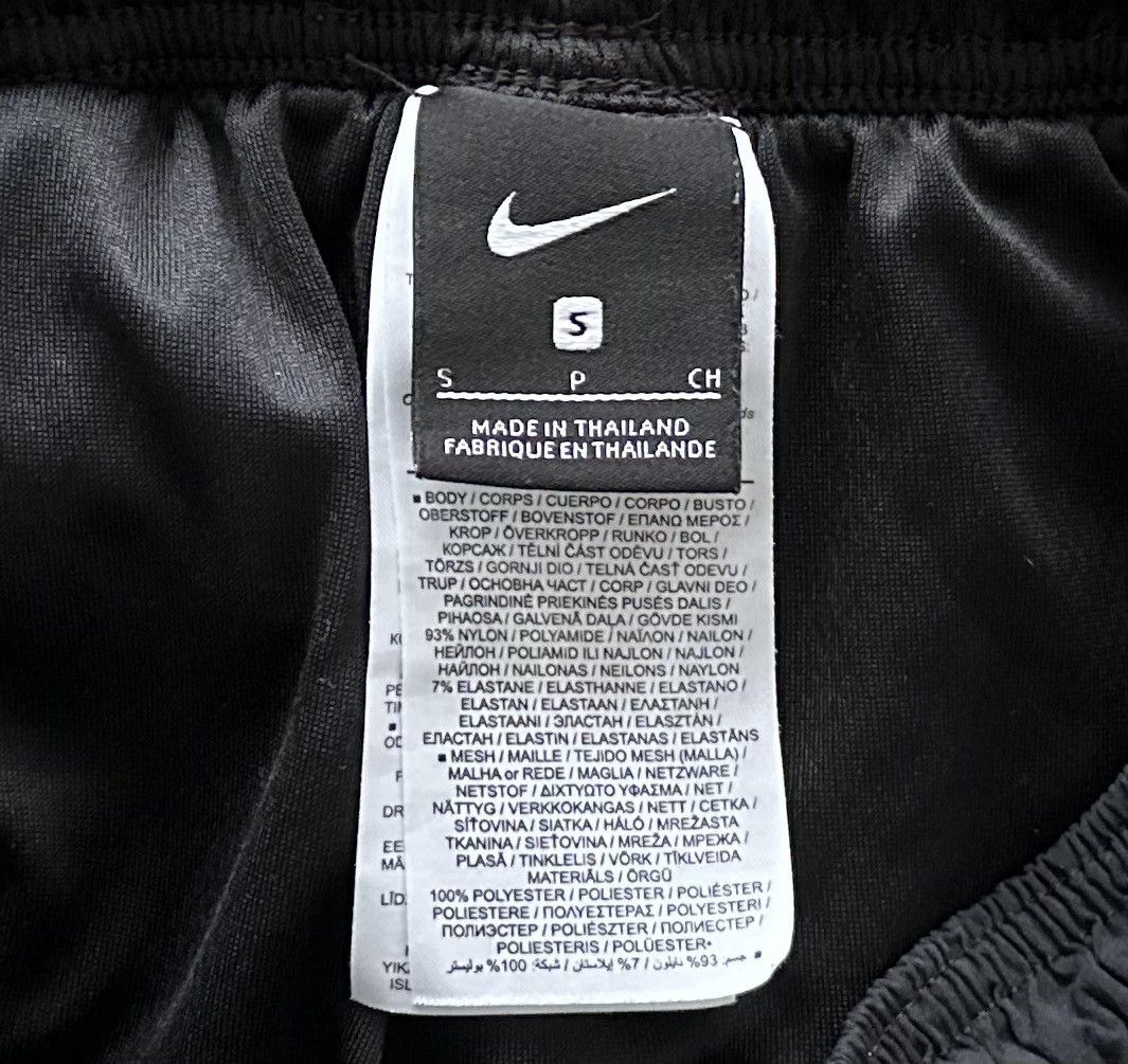 Nike Liverpool Nike Logo Zip Pockets Team Shorts Men's Size S Size US 30 / EU 46 - 3 Thumbnail