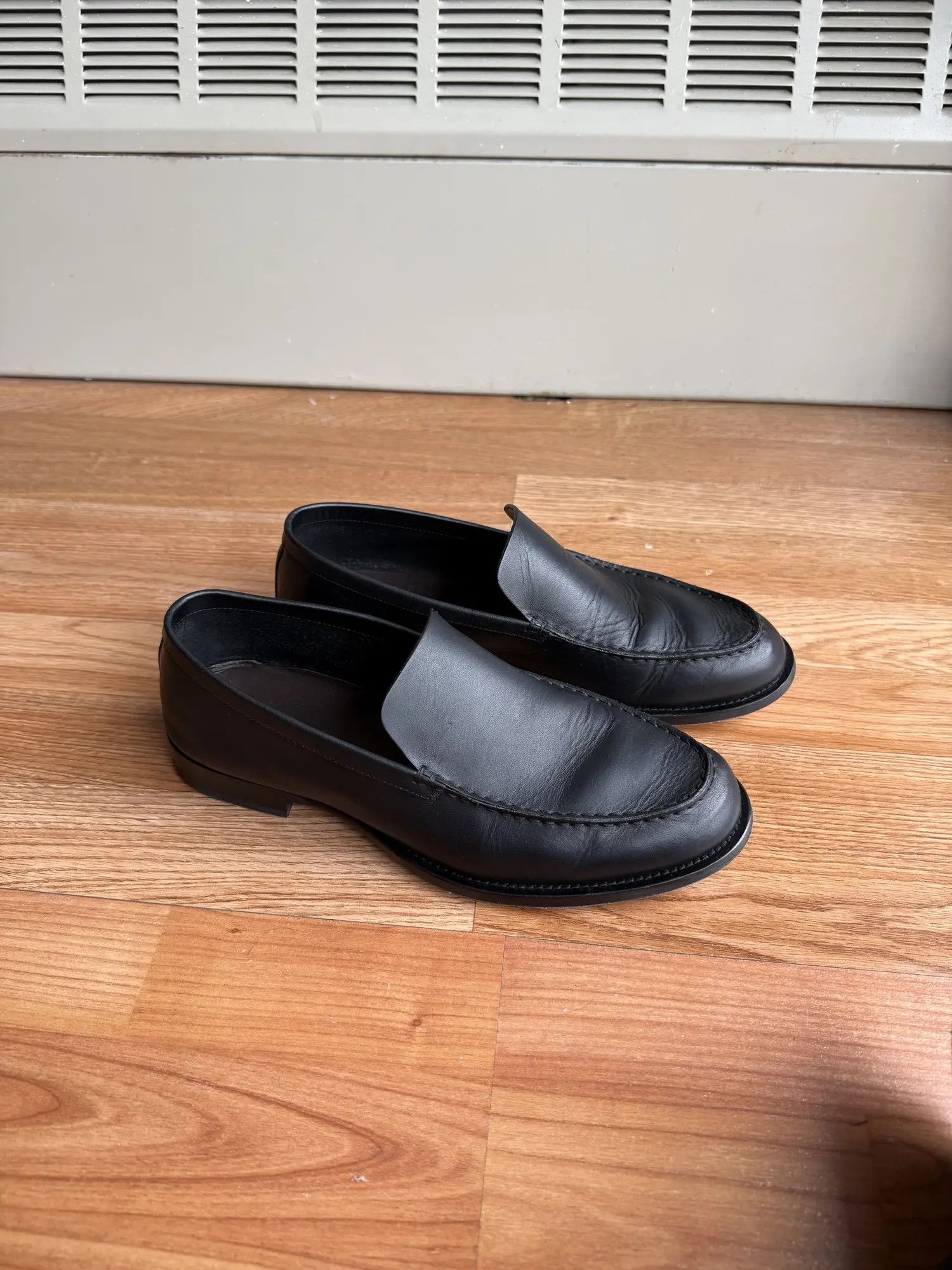 The Row The Row Lars Loafer Black Leather EU 43 US 10 Size US 10 / EU 43 - 1 Thumbnail