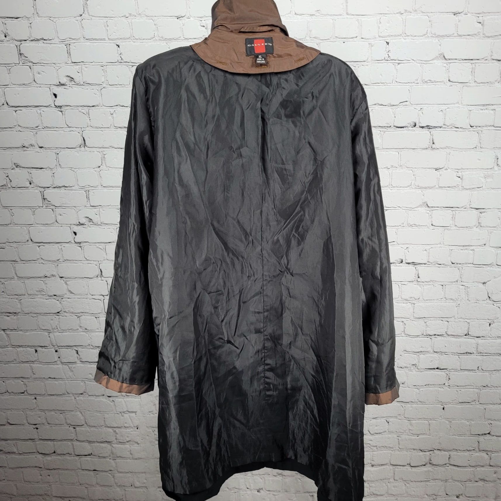 Rains Gallery Jacket Women XL Black Rain Coat Full Zip Snap Lightweight Lined Pockets Outdoor Classic Size XL / US 12-14 / IT 48-50 - 4 Thumbnail