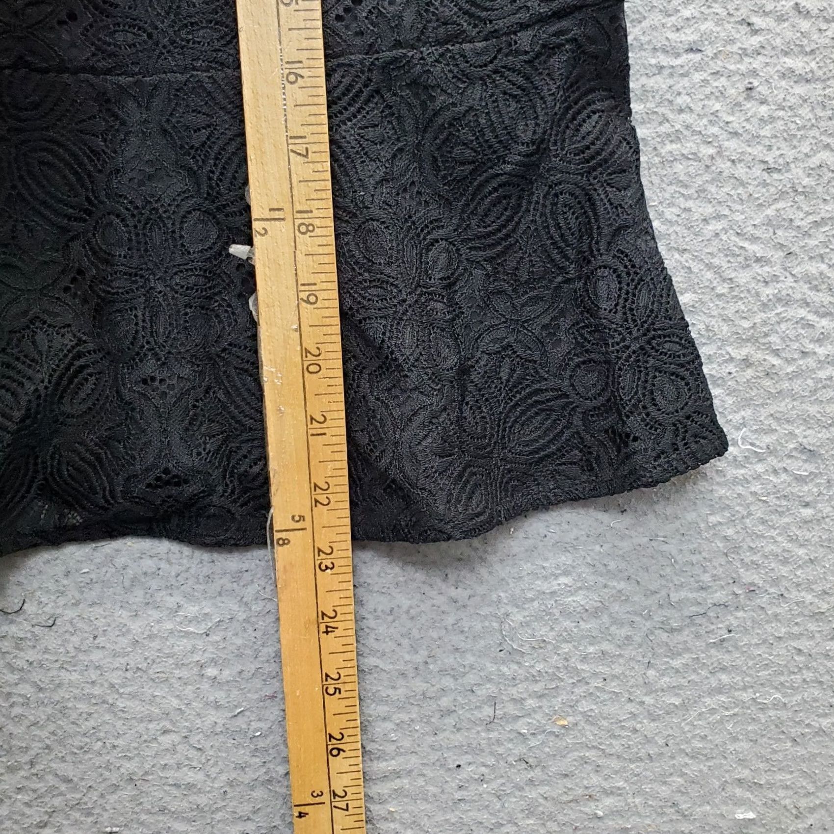 White House Black Market White House Black Market Peplum Top Womens 4 Black Lace Floral Back Zip Size S / US 4 / IT 40 - 4 Thumbnail