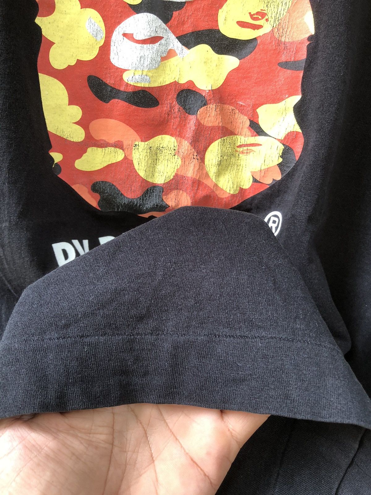 Bape Vintage Camo Big Head By Bathing Ape Tshirts Size US M / EU 48-50 / 2 - 8 Thumbnail