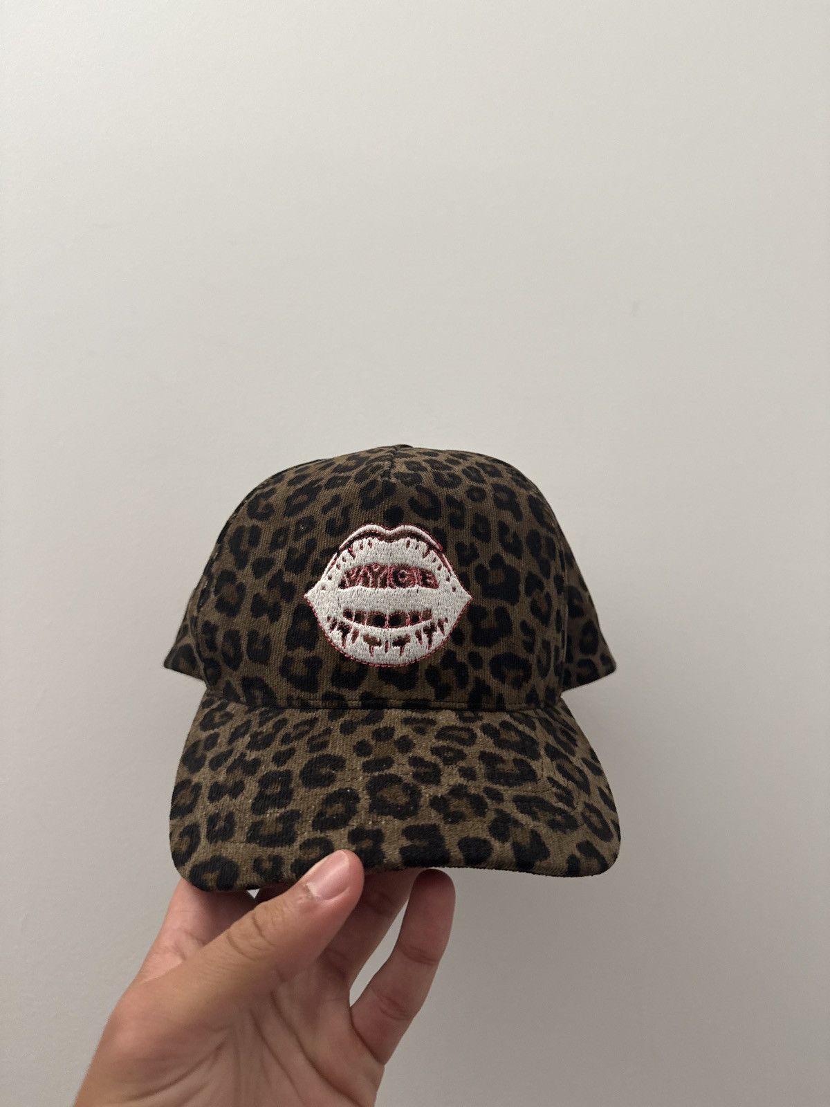 Other Cheetah lips Hat VYCE Size ONE SIZE - 1 Thumbnail