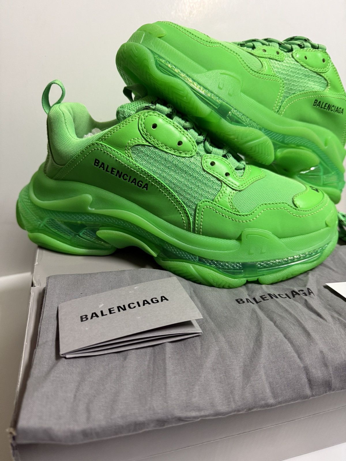 Balenciaga BALENCIAGA TRIPLE S GREEN NEON TRAINERS SZ 42 Size US 9 / EU 42 - 2 Thumbnail