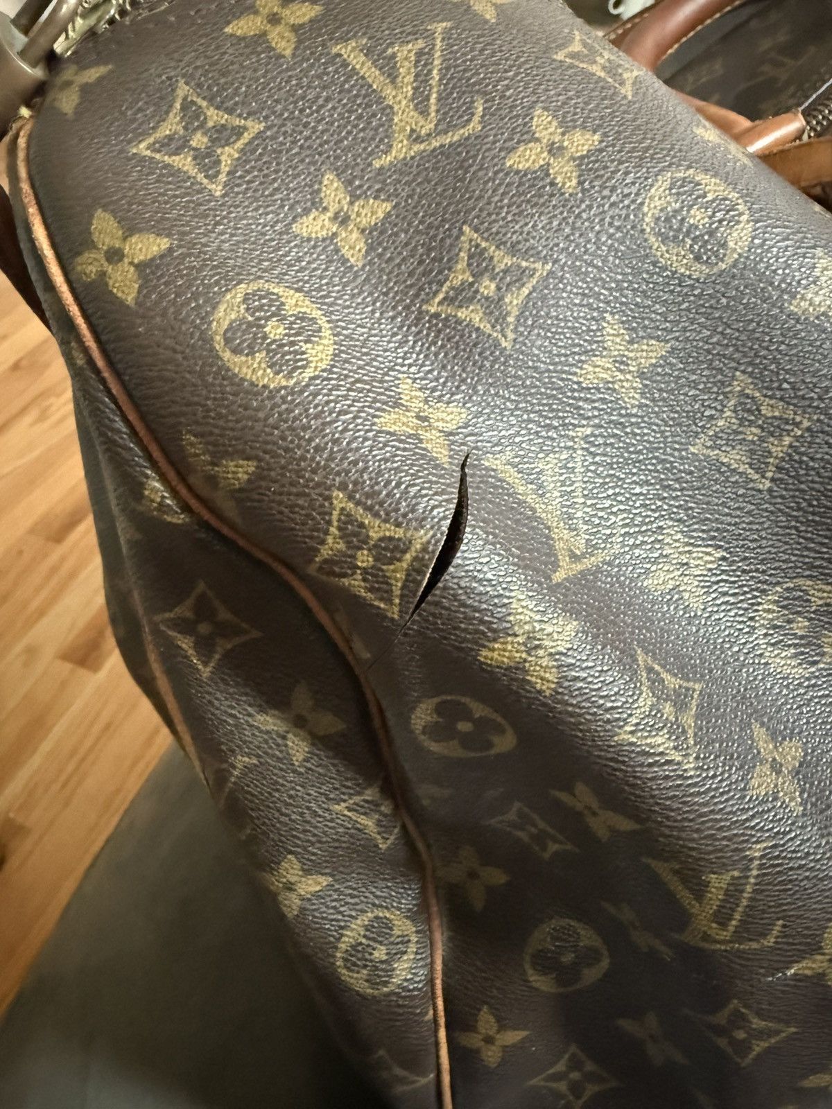 Louis Vuitton Louis Vuitton 60 Monogram Duffel Size ONE SIZE - 10 Thumbnail
