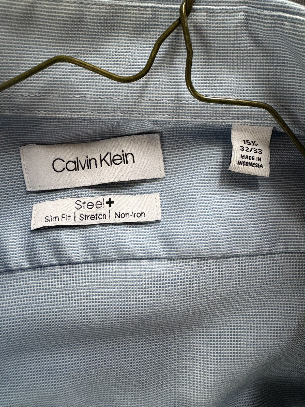 Calvin Klein calvin klein blue textured steel+ button up Size US M / EU 48-50 / 2 - 3 Thumbnail