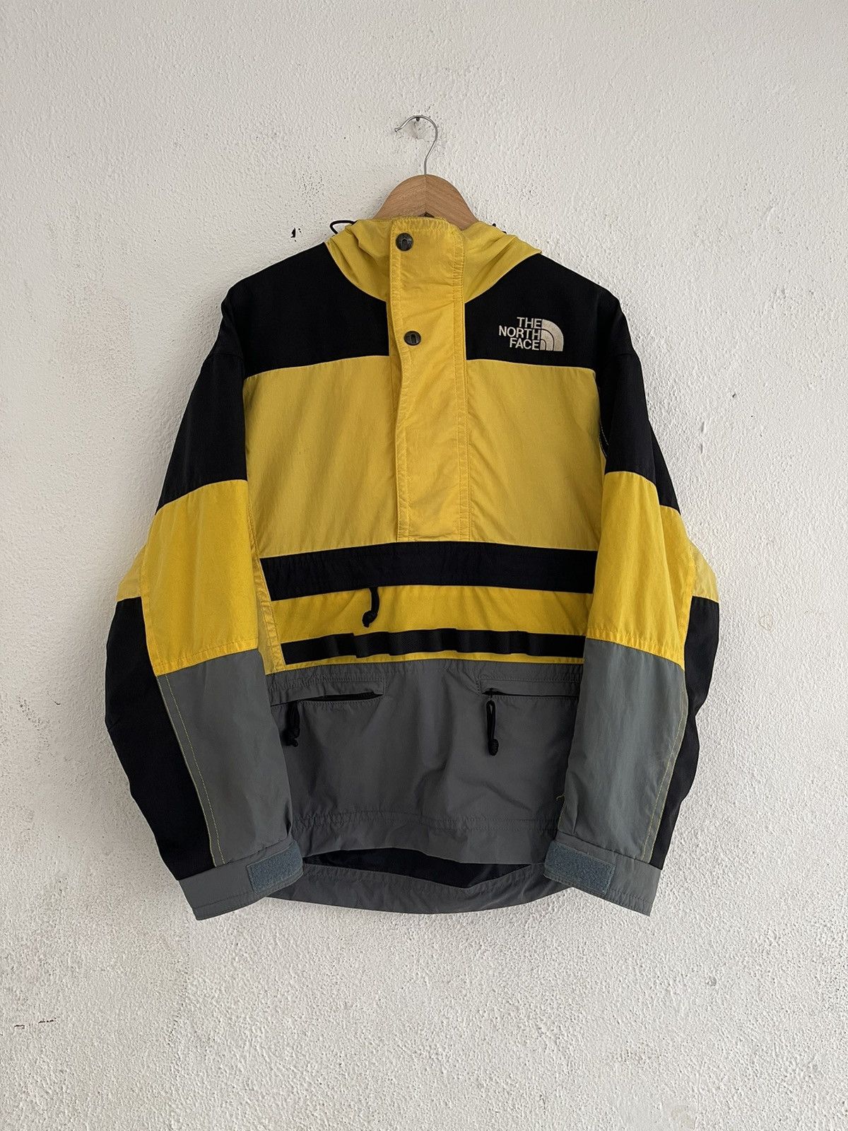 The North Face Vintage The North Face Skiwear Jacket Size US S / EU 44-46 / 1 - 1 Thumbnail