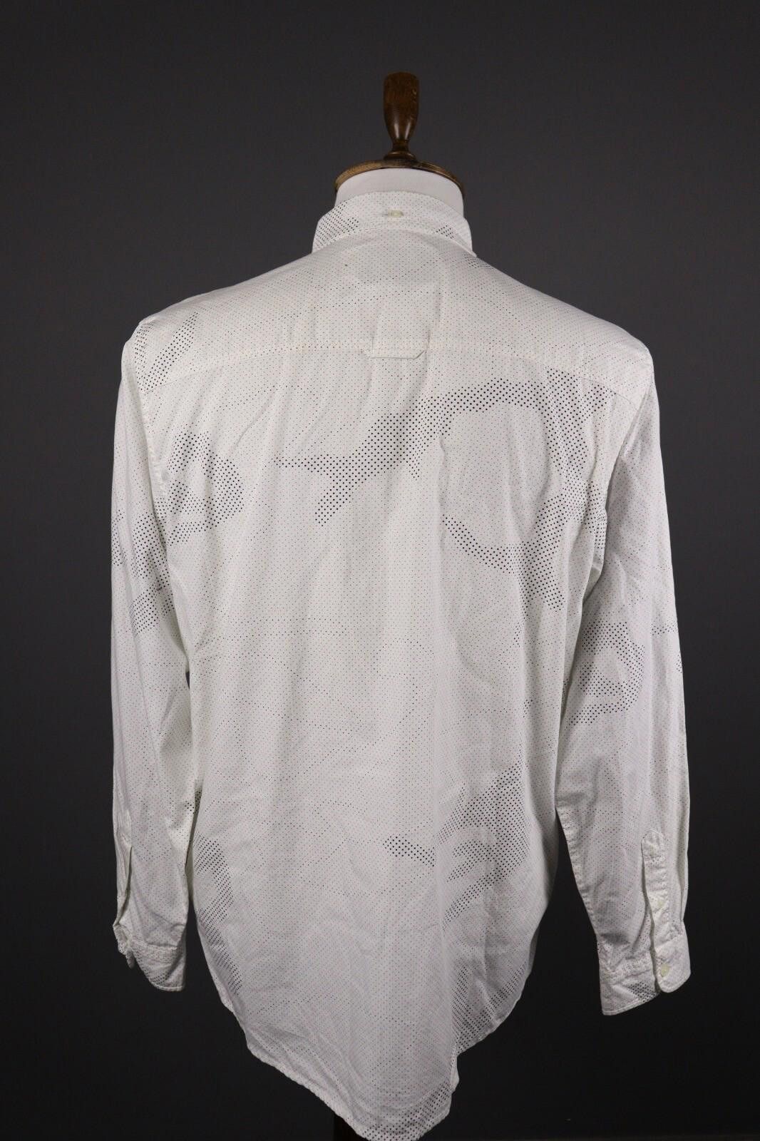 Carhartt Wip Carhartt WIP Camo Illusion Shirt White Long Down Size XL Size US XL / EU 56 / 4 - 7 Thumbnail