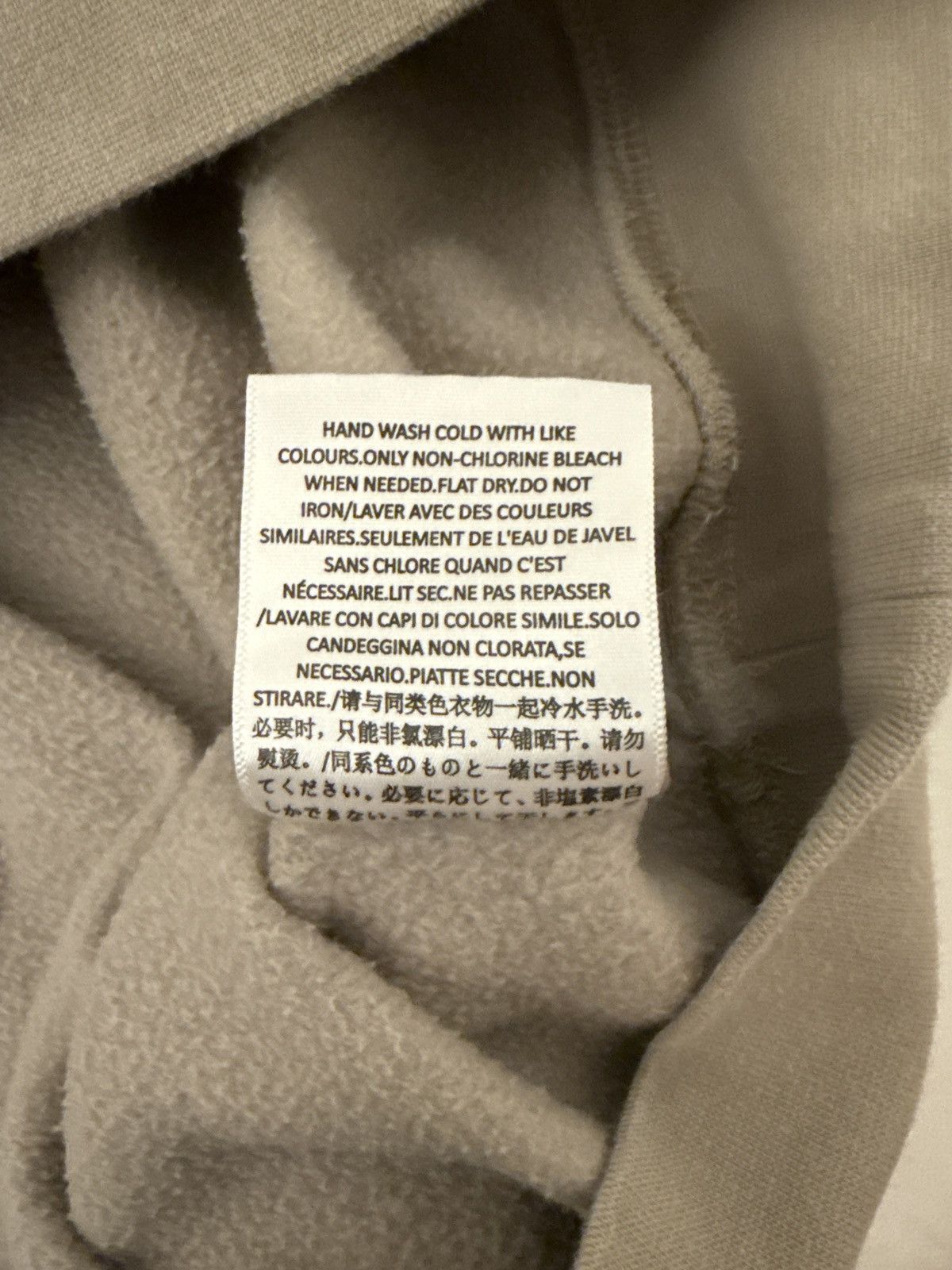 Fear of God Fear of God Essentials Fleece Crewneck Desert Sand Size US L / EU 52-54 / 3 - 6 Thumbnail