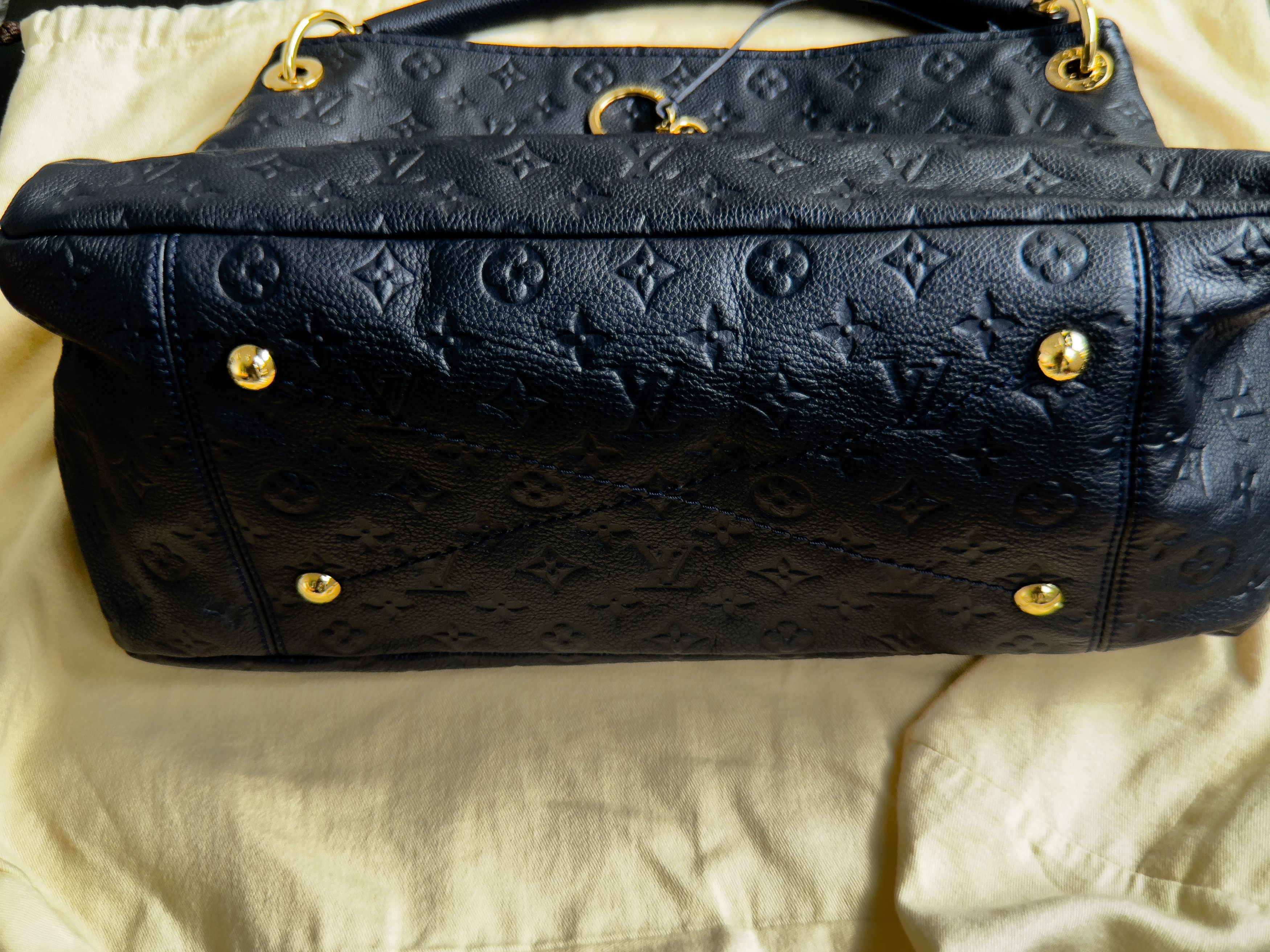 Louis Vuitton Louis Vuitton Artsy leather handbag Size ONE SIZE - 6 Thumbnail
