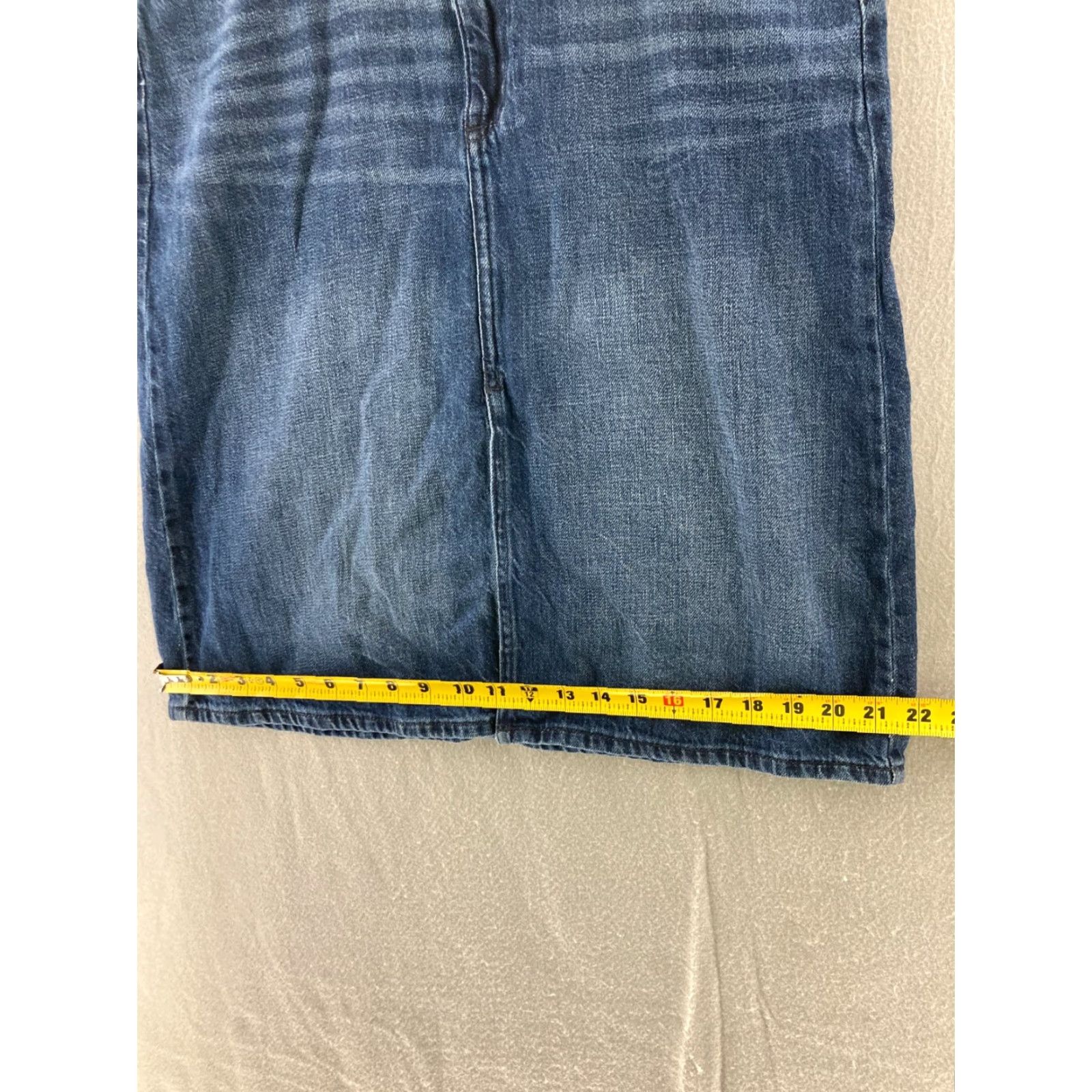Gap Gap Jeans 1969 Skirt Womens 31 Denim Cotton Blue Knee Length 80s 90s Style Straight & Pencil Womens Size 24" / US 00 / IT 34 - 3 Thumbnail