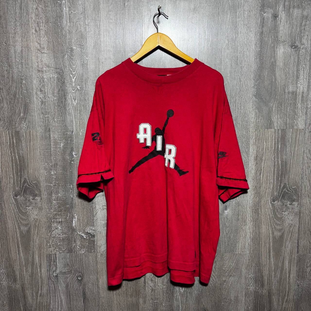 Jordan Brand Nike Air Jordan Vintage 90s Tshirt Man XL Size US XL / EU 56 / 4 - 1 Thumbnail