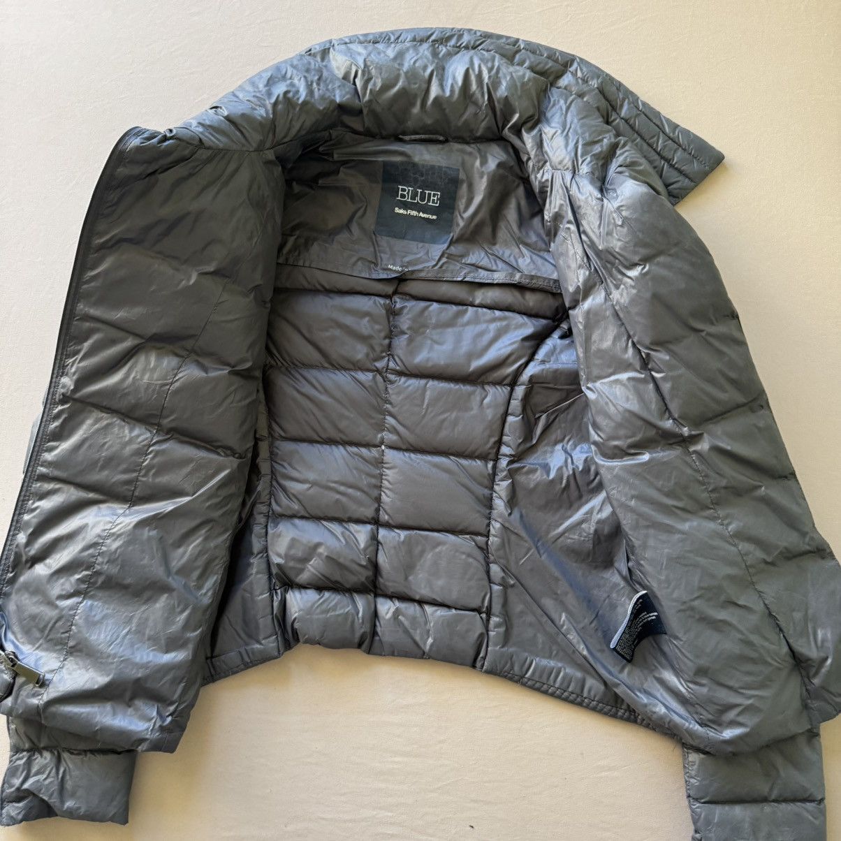 Saks Fifth Avenue Saks Fifth Avenue Asymmetrical Zip Funnel Neck Puffer Jacket Size S / US 4 / IT 40 - 3 Thumbnail