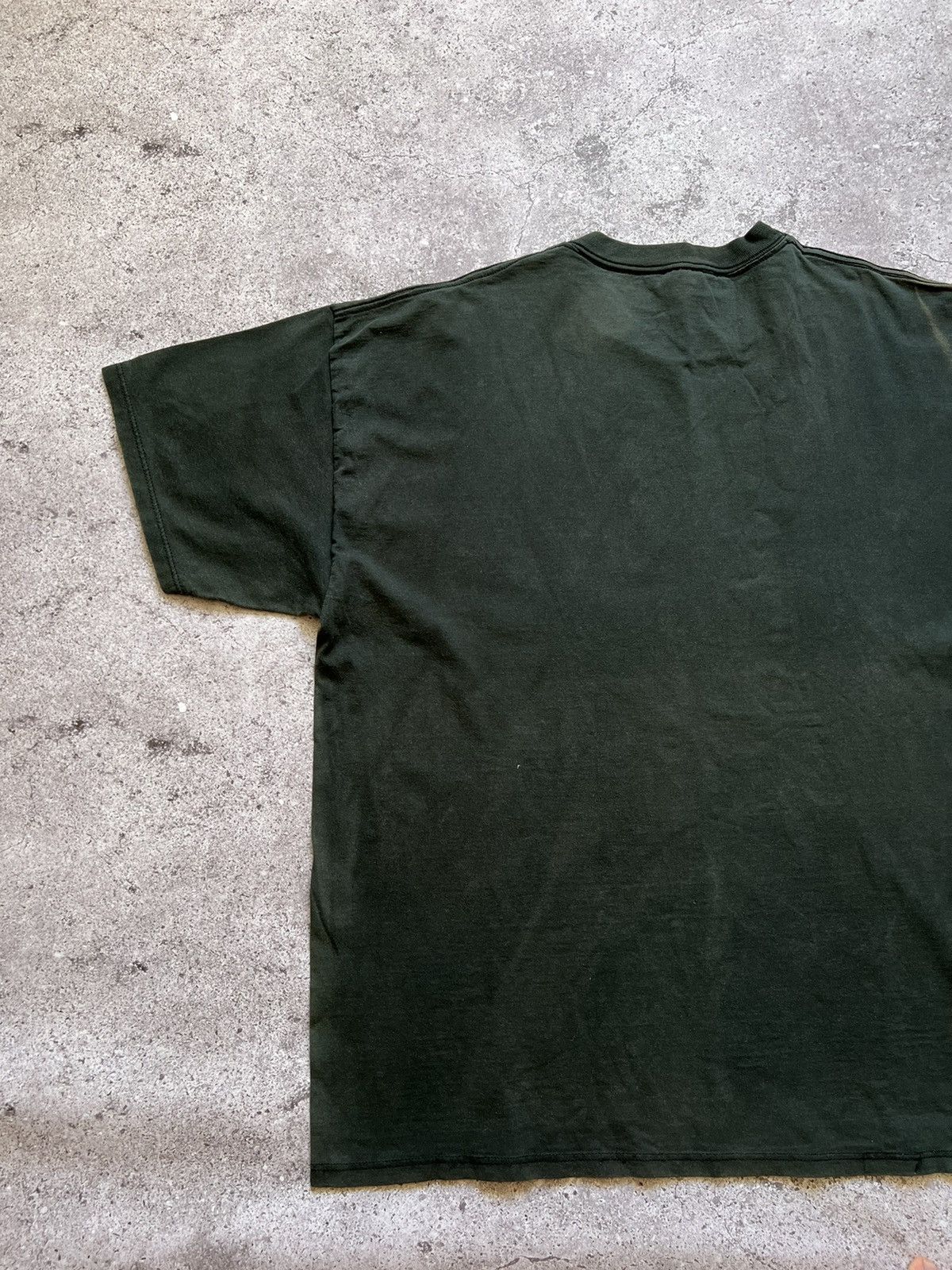 Band Tees × Jerzees × Vintage Vintage 1997 Elvis Presley Still Rockin 90s T-Shirt Size US XXL / EU 58 / 5 - 20 Thumbnail