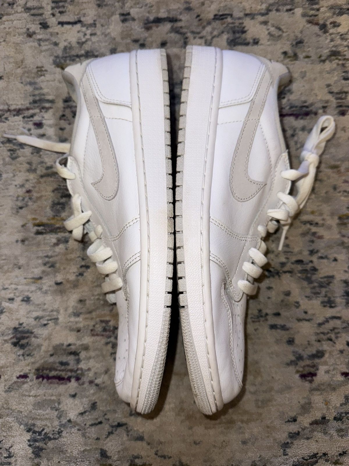 Jordan Brand × Nike Air Jordan 1 Low OG Neutral Size 10.5 Size US 10 / EU 43 - 1 Thumbnail