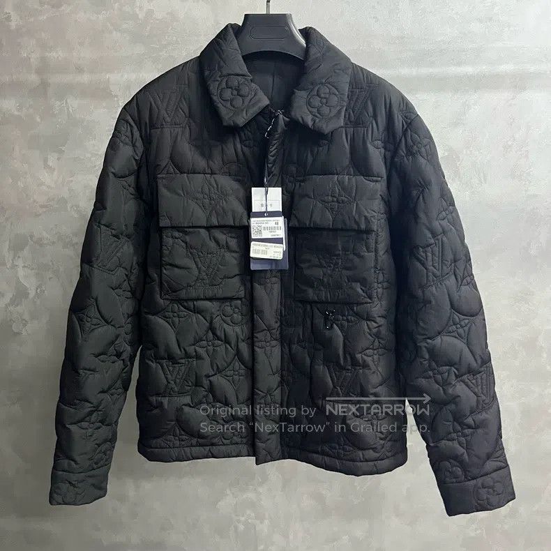 Louis Vuitton Louis Vuitton Black Solid Comfortable Lightweight Lined Tu Size US M / EU 48-50 / 2 - 1 Thumbnail
