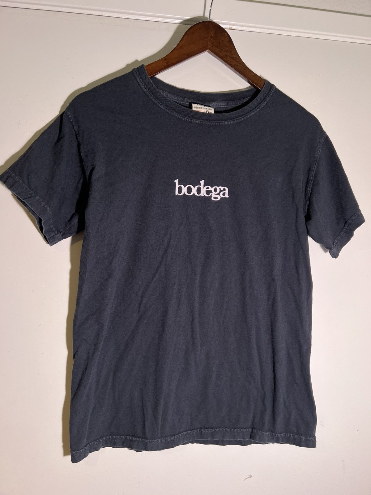 Bodega Bodega Beep Beep Cassette Walkman Radio Designer Retro Shirt Size US S / EU 44-46 / 1 - 2 Thumbnail