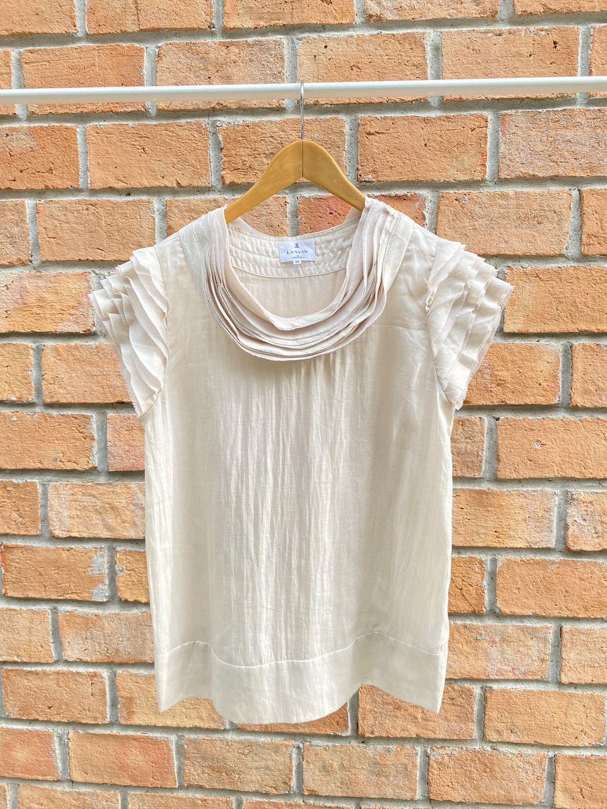 Lanvin LANVIN Cream Layered Ruffled Neckline Blouse Size XS / US 0-2 / IT 36-38 - 2 Thumbnail