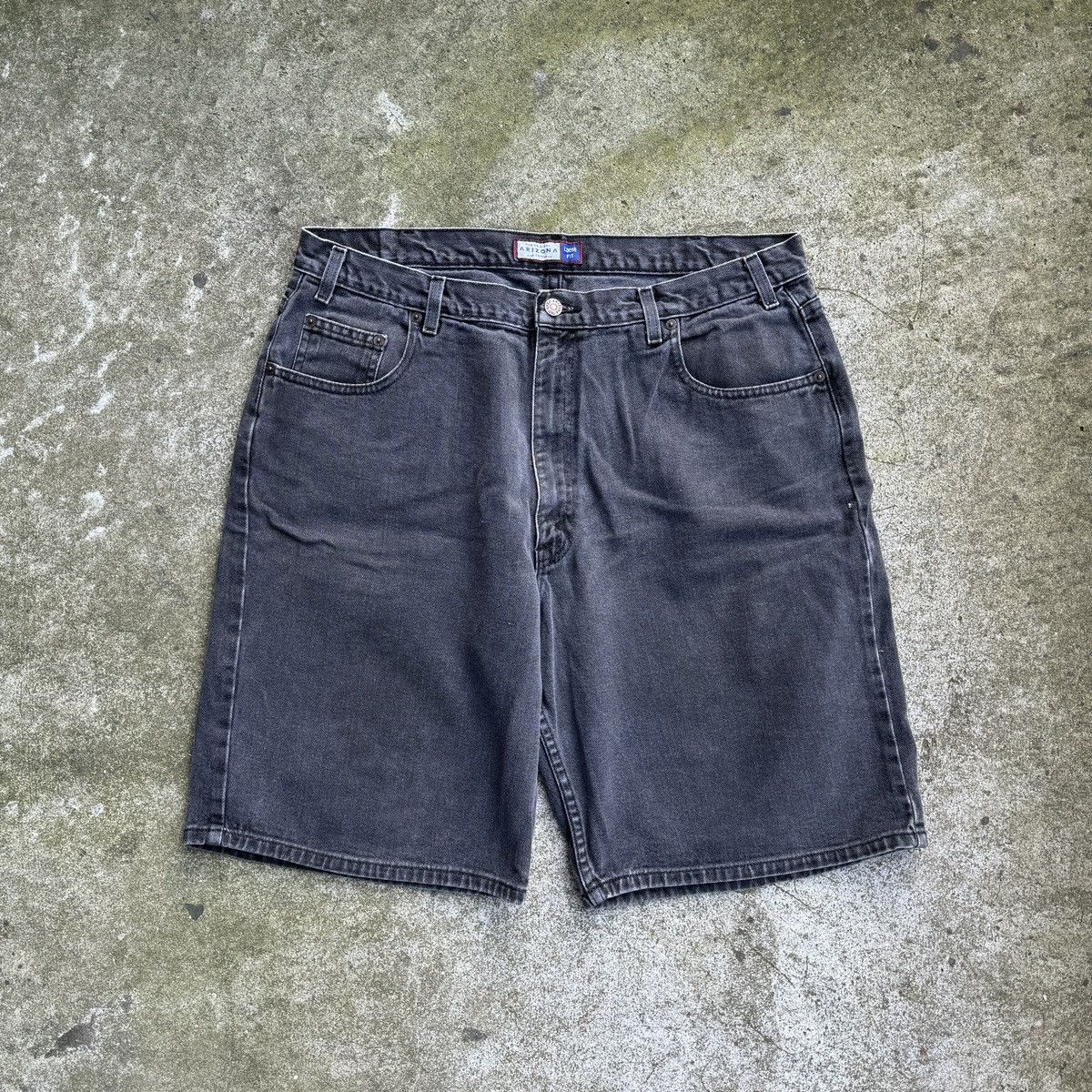 Image of Vintage Perectly Faded Black Baggy Denim Jean Shorts, Men's (Size 36)