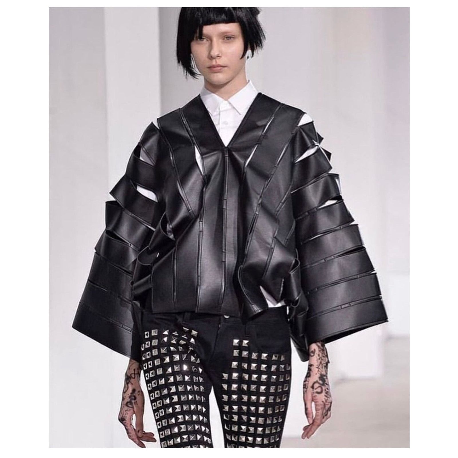 Junya Watanabe A/W 2015 Junya Watanabe 1/3 sample leather top Size ONE SIZE - 2 Thumbnail