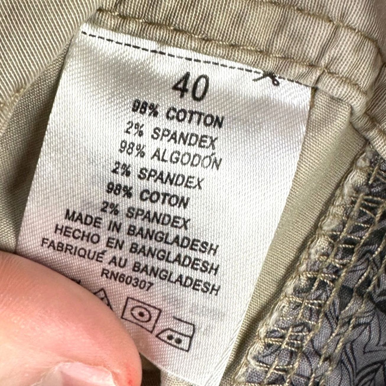 Vintage UNIONBAY Mens Cargo Shorts 40 Beige Flat Front Stretch Pockets Casual NEW Cargo Adult Regular Mens Beige 40 Inseam 10.5 Size US 40 / EU 56 - 4 Thumbnail