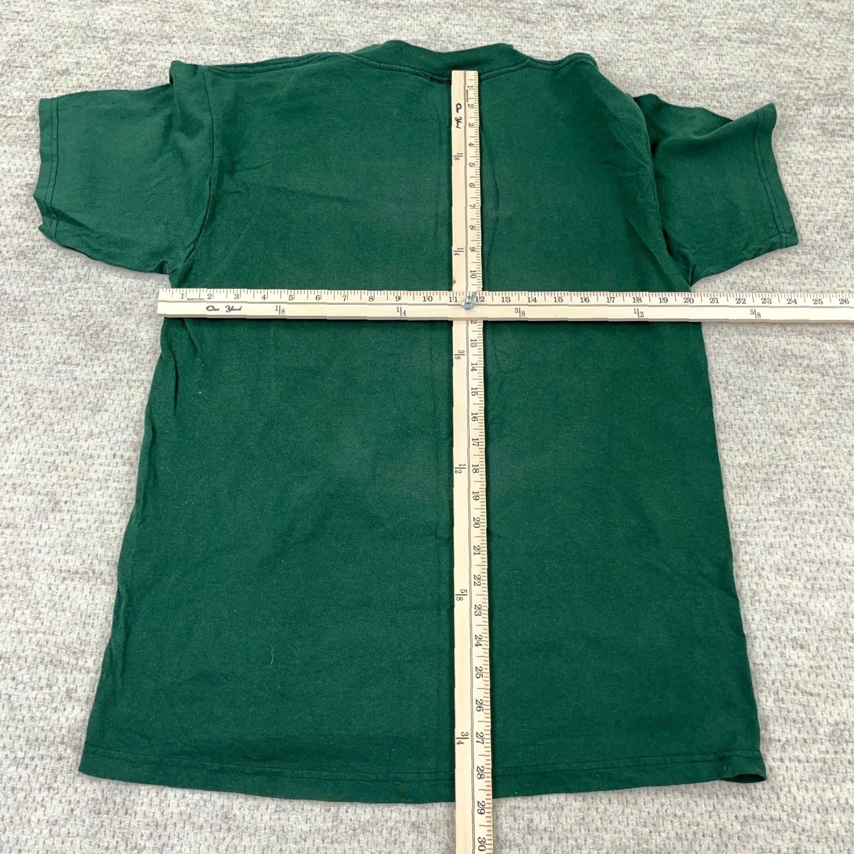 Tultex VINTAGE Tultex Fishing Shirt Large Green Graphic Tee Largemouth Bass 90s Retro Mens Size US L / EU 52-54 / 3 - 6 Thumbnail
