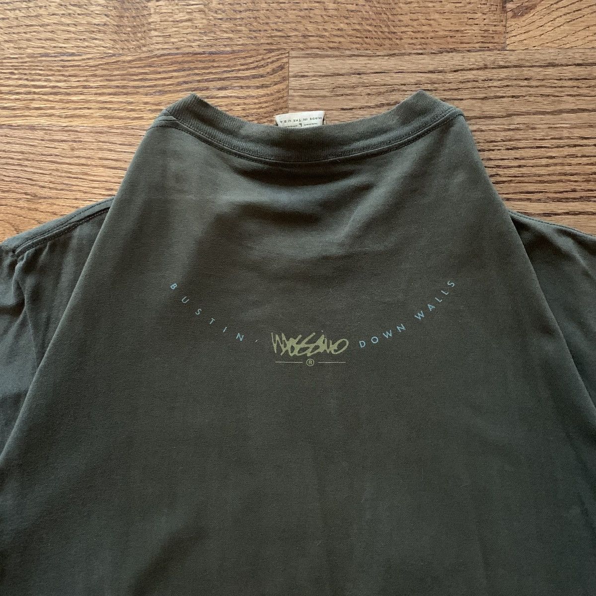 Mossimo × Vintage 90s Vintage Rare Mossimo Breaking Down Walls Tee Size US L / EU 52-54 / 3 - 7 Thumbnail