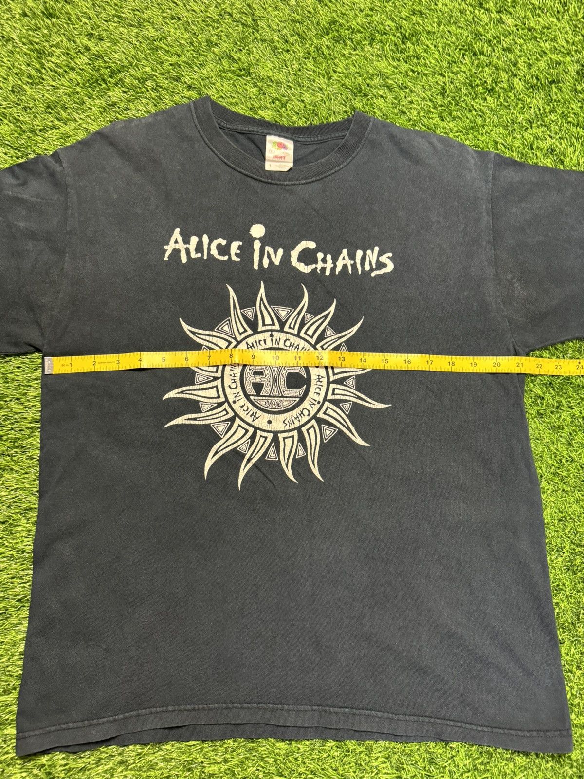 Band Tees vintage Alice in Chains by fruit of the loom Size US L / EU 52-54 / 3 - 6 Thumbnail
