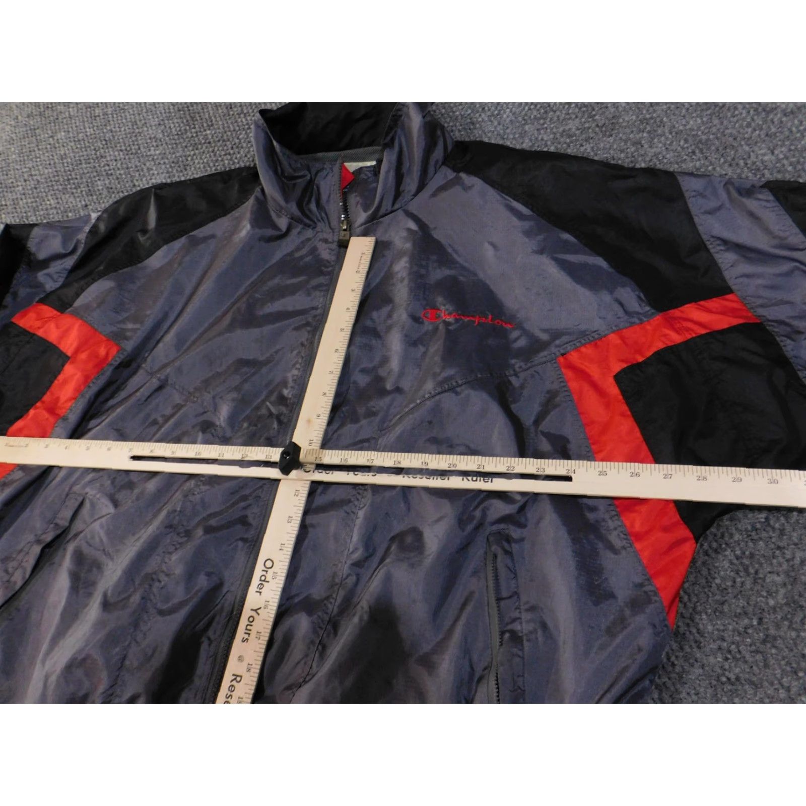 Champion VINTAGE Champion Jacket Mens XL Black Gray Red Nylon Windbreaker Spell Out 90s Size US XL / EU 56 / 4 - 7 Thumbnail