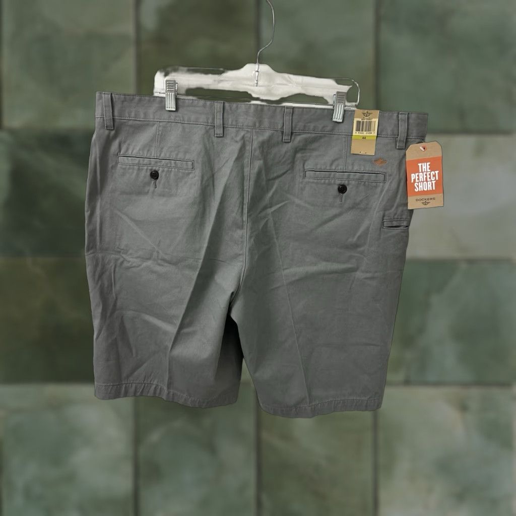 Dockers DOCKERS The Perfect Shorts Mens 44 Gray Cotton Flat Front 10" NWT 5-Pocket Chino Regular Jeans? Size US 44 / EU 60 - 1 Thumbnail