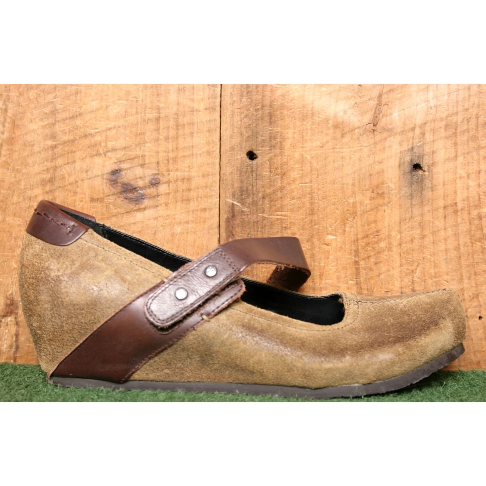 Vintage OTBT Salem Brown Burnished Suede Wedge Heel Mary Jane Clog Loafers Sz. 9M Womens Shoes Size US 9 / IT 39 - 2 Thumbnail