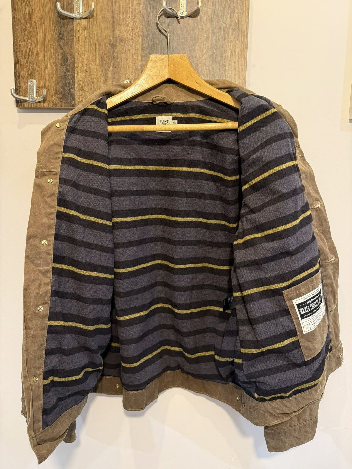Flint And Tinder Flint and Tinder Waxed Trucker Jacket Made In USA Size US XL / EU 56 / 4 - 5 Thumbnail
