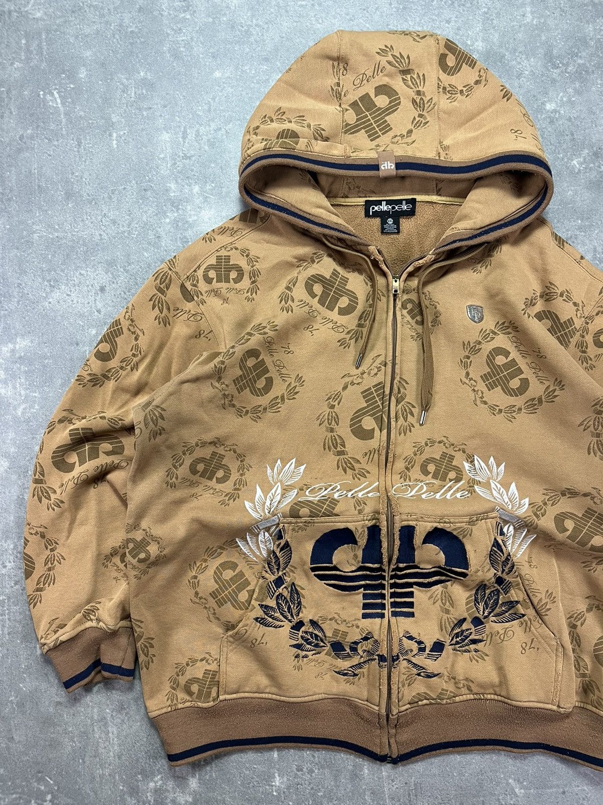 Pelle Pelle 00s Pelle Pelle Embroidered Multilogo Baggy Heavy Zip Hoodie Size US XXL / EU 58 / 5 - 3 Thumbnail