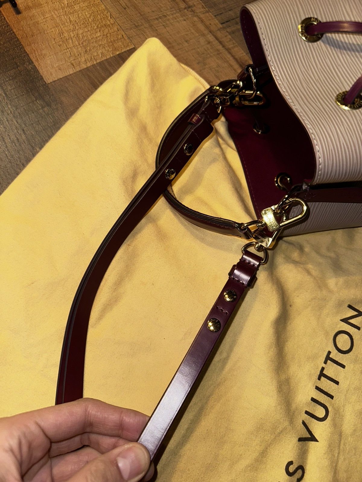 Louis Vuitton NéoNoé BB Louis Vuitton Size ONE SIZE - 9 Thumbnail