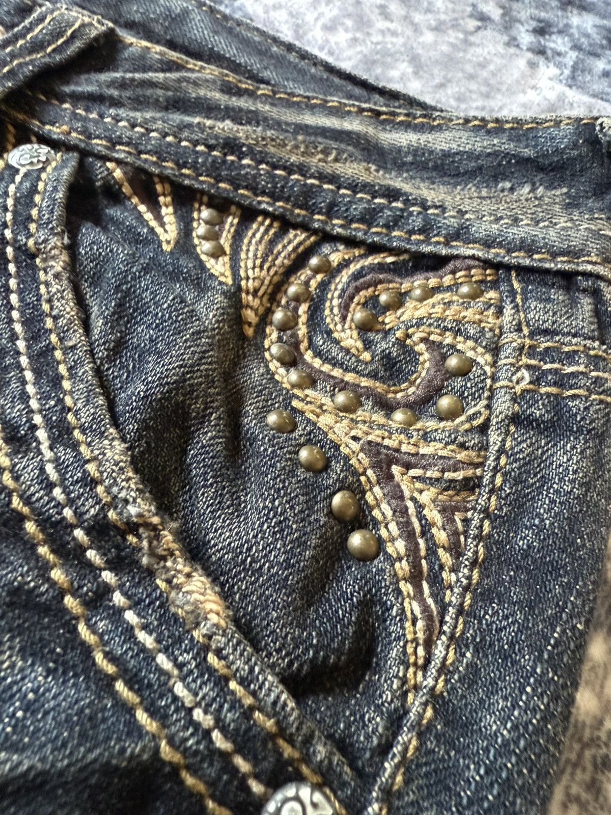 Tornado Mart Cecil McBee Mud Wash Studded Tribal Flare Jeans Size US 27 - 14 Thumbnail