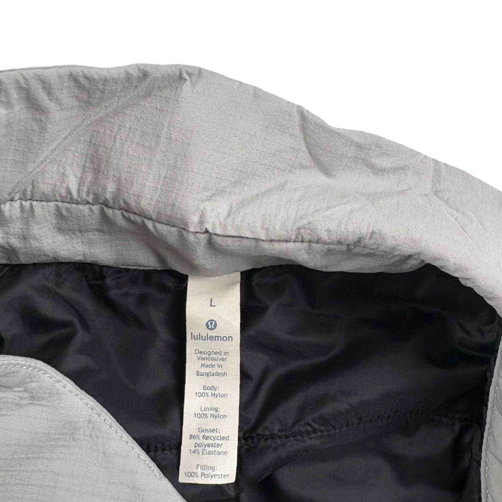 Lululemon Lululemon Shirt Jacket Gray Nylon Insulated Padded Full-Snap Closure Women's L Size L / US 10 / IT 46 - 3 Thumbnail