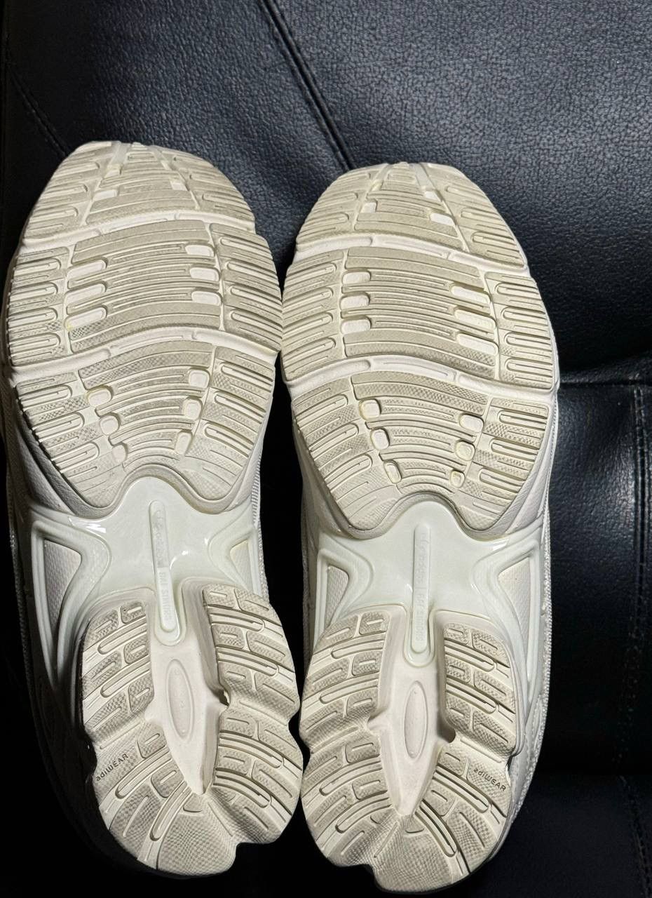 Adidas × Raf Simons Adidas Raf Simons Ozweego Cream White Fw18 Size US 9.5 / EU 42-43 - 8 Thumbnail