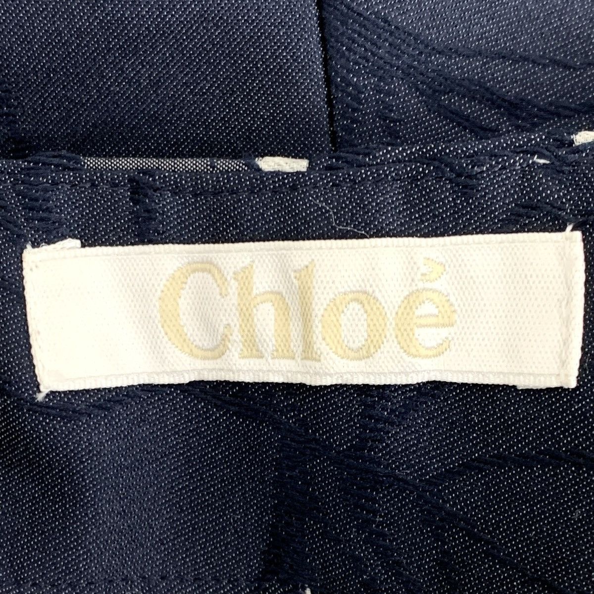 Chloe Chloe Dark Blue Silk Casual Shorts Floral Embroidery K26WX Size 25" / US 0 / IT 36 - 5 Thumbnail